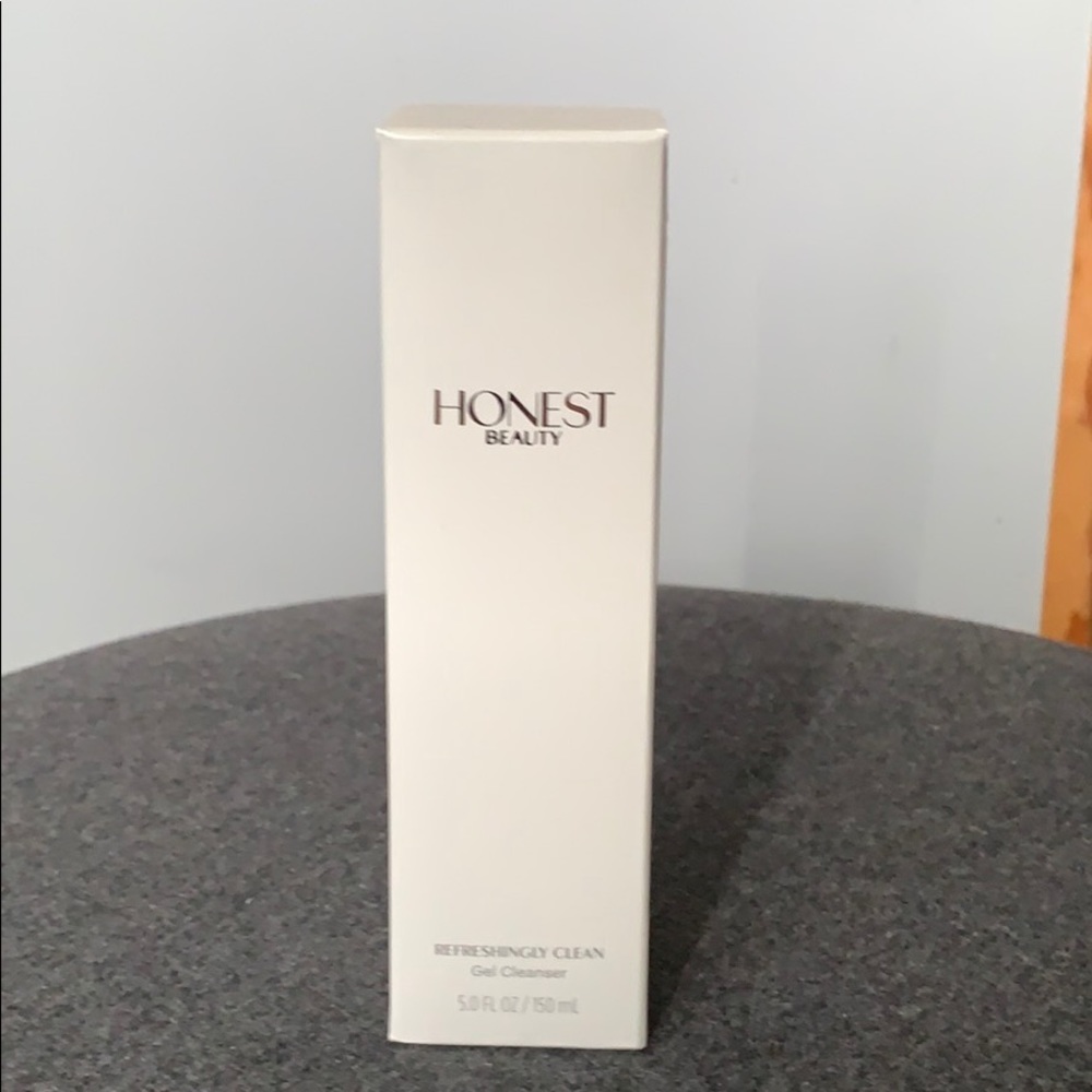 Honest beauty gel cleanser